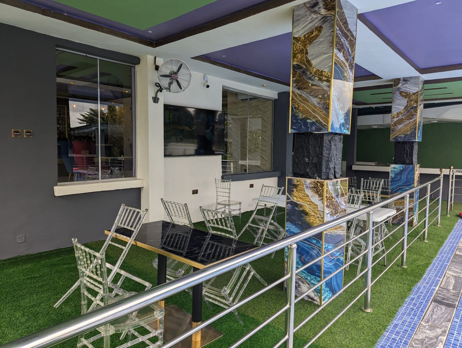 VIP Lounge
